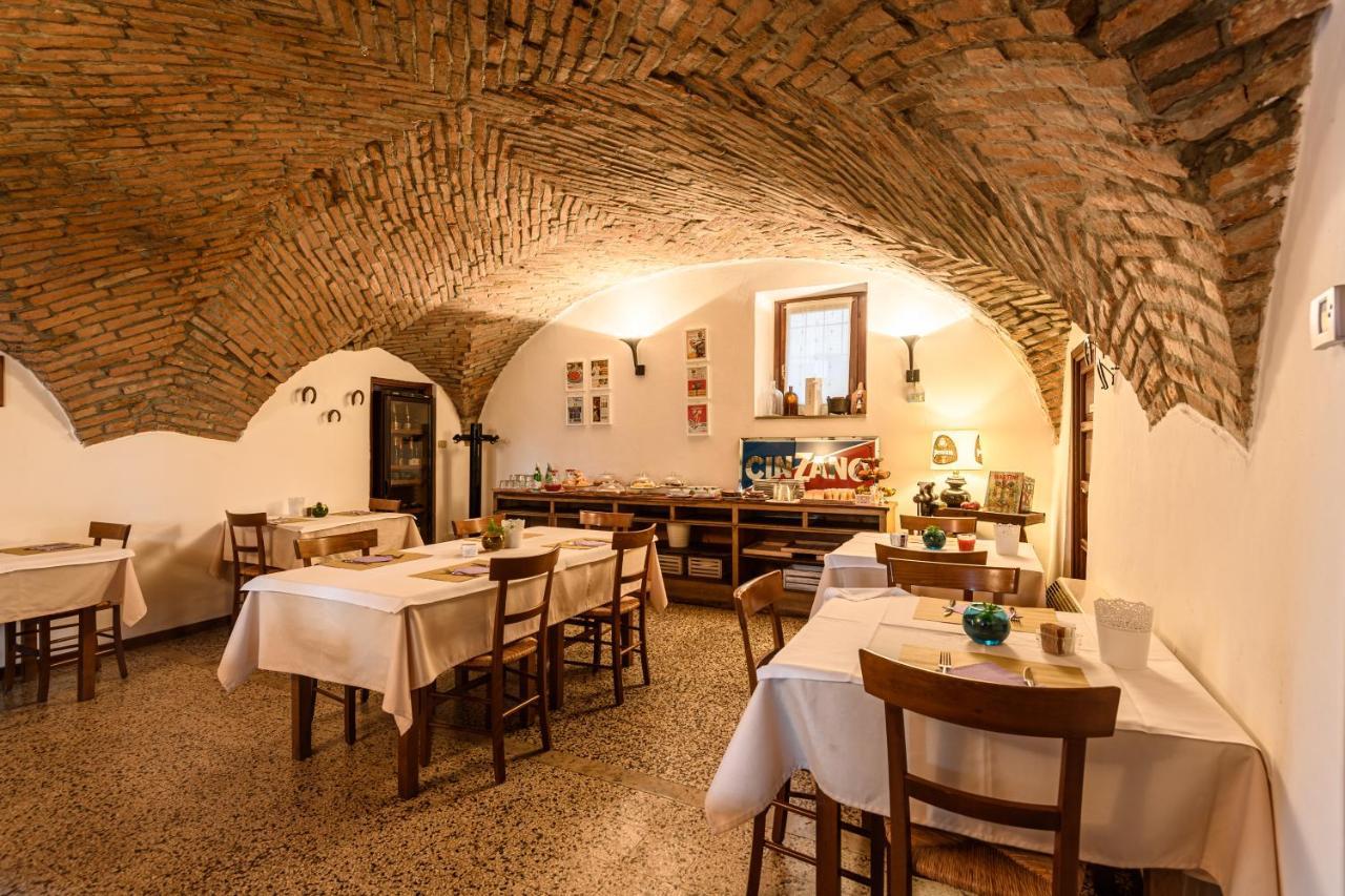 il Glicine B&B RISTORANTE Cazzago San Martino Exterior foto