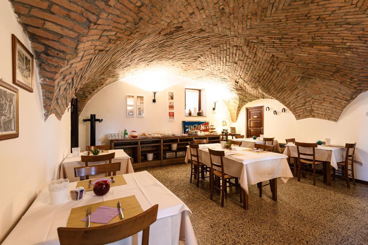 il Glicine B&B RISTORANTE Cazzago San Martino Exterior foto